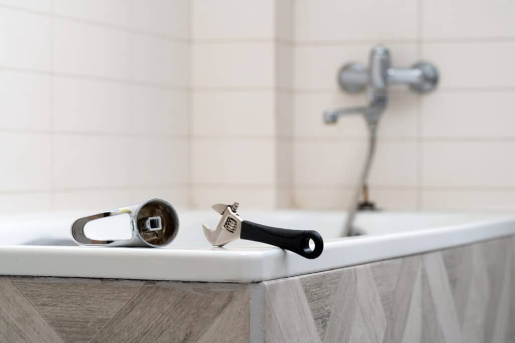 How to Fix a Leaky Bathtub Faucet: A Step-by-Step Guide